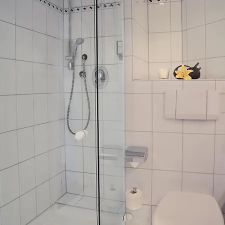 Krone Ueberlingen Am Ried ホテル 3*