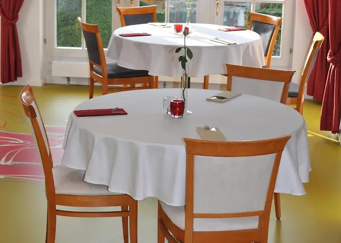 فندق Krone Ueberlingen Am Ried 3*